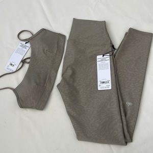 Alo Yoga SET Airlift Leopard